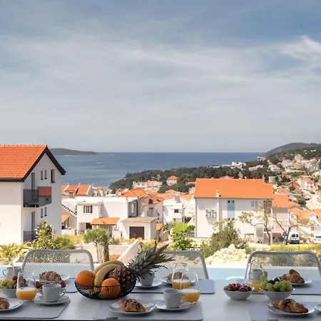 Infinity * Hvar Town