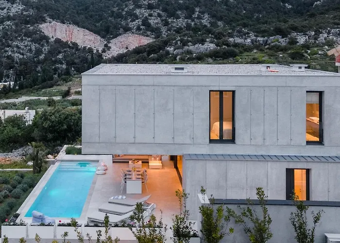 Infinity * Hvar Town