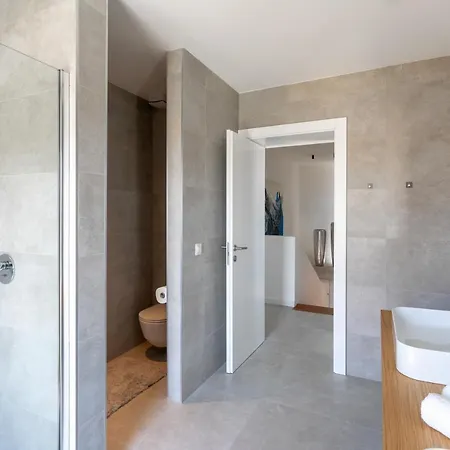 别墅 Infinity 赫瓦尔