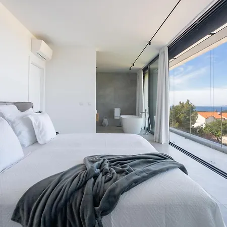 Villa Infinity *