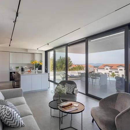 Infinity 别墅 赫瓦尔