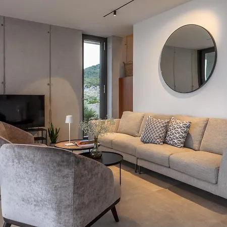 Villa Infinity