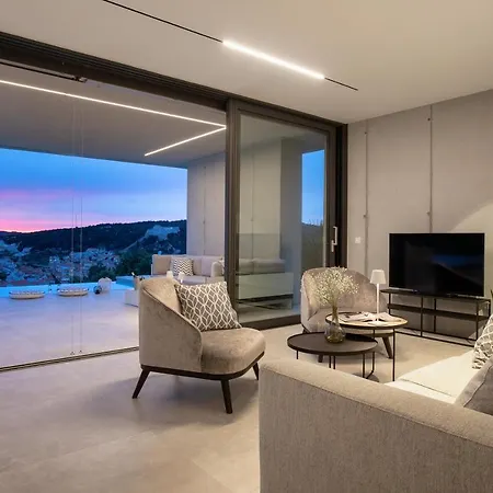 Infinity וילה חוואר