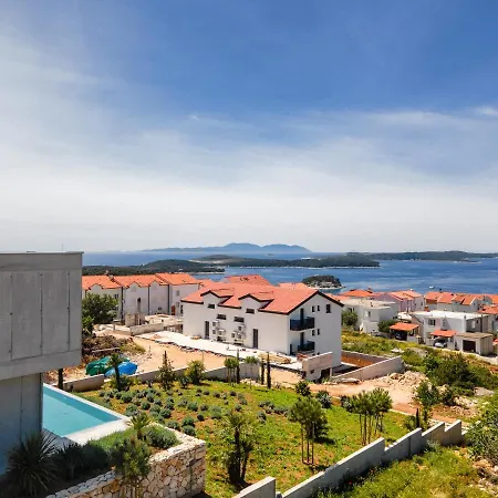 Infinity Villa *