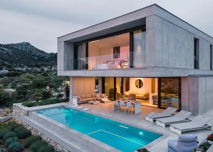 Infinity Villa Hvar Town