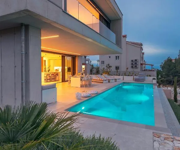 Villa Infinity *